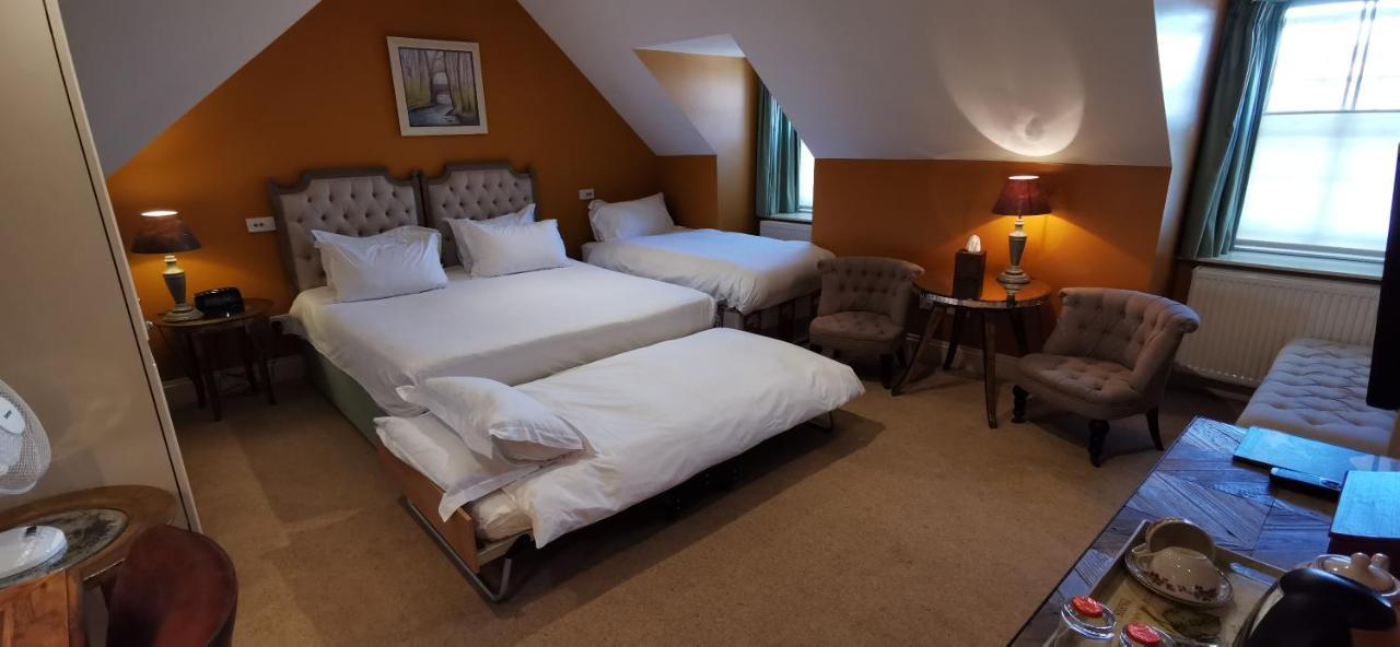 Buccleuch And Queensberry Arms Hotel Торнхилл Экстерьер фото