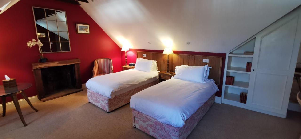 Buccleuch And Queensberry Arms Hotel Торнхилл Экстерьер фото