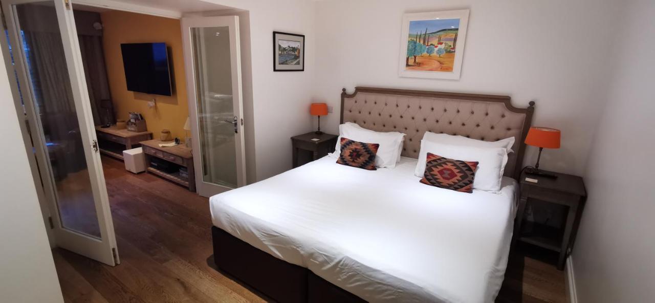 Buccleuch And Queensberry Arms Hotel Торнхилл Экстерьер фото