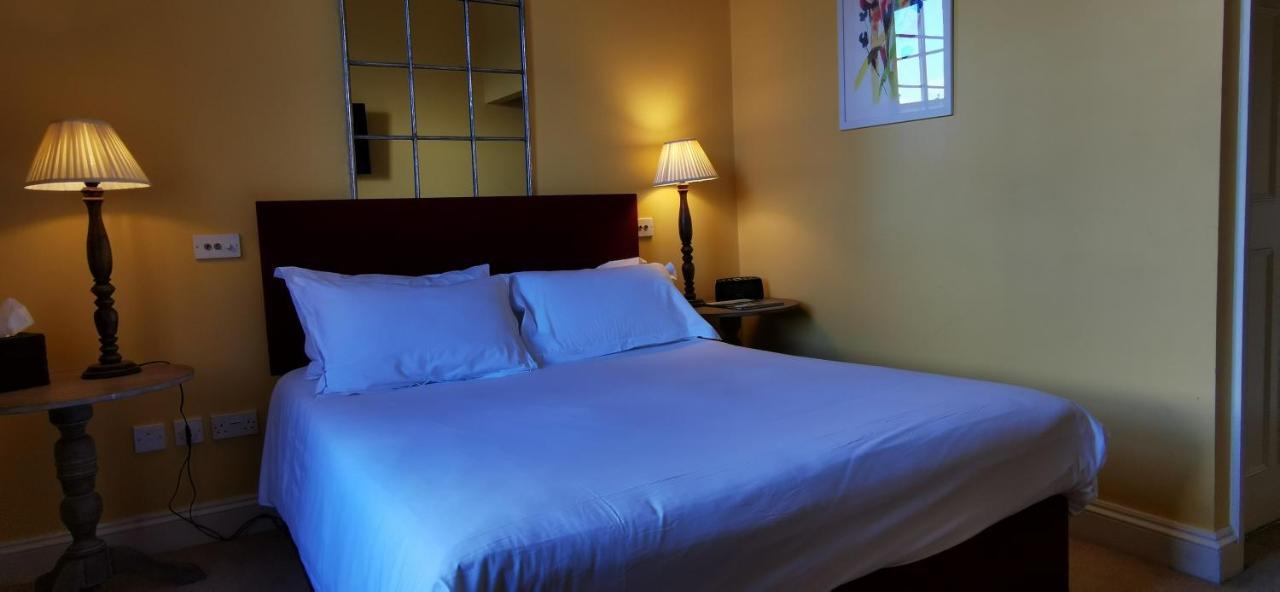 Buccleuch And Queensberry Arms Hotel Торнхилл Экстерьер фото