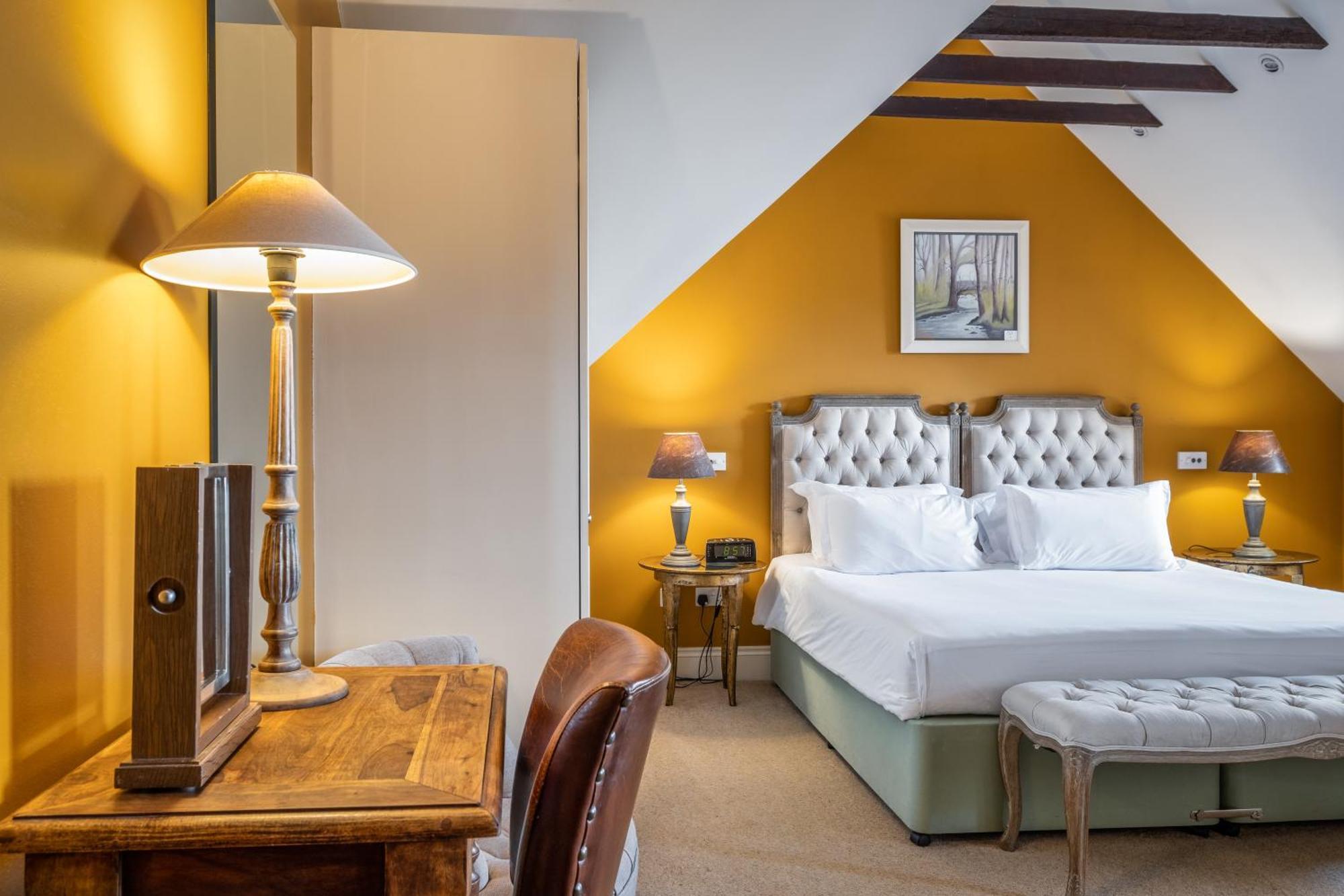 Buccleuch And Queensberry Arms Hotel Торнхилл Экстерьер фото