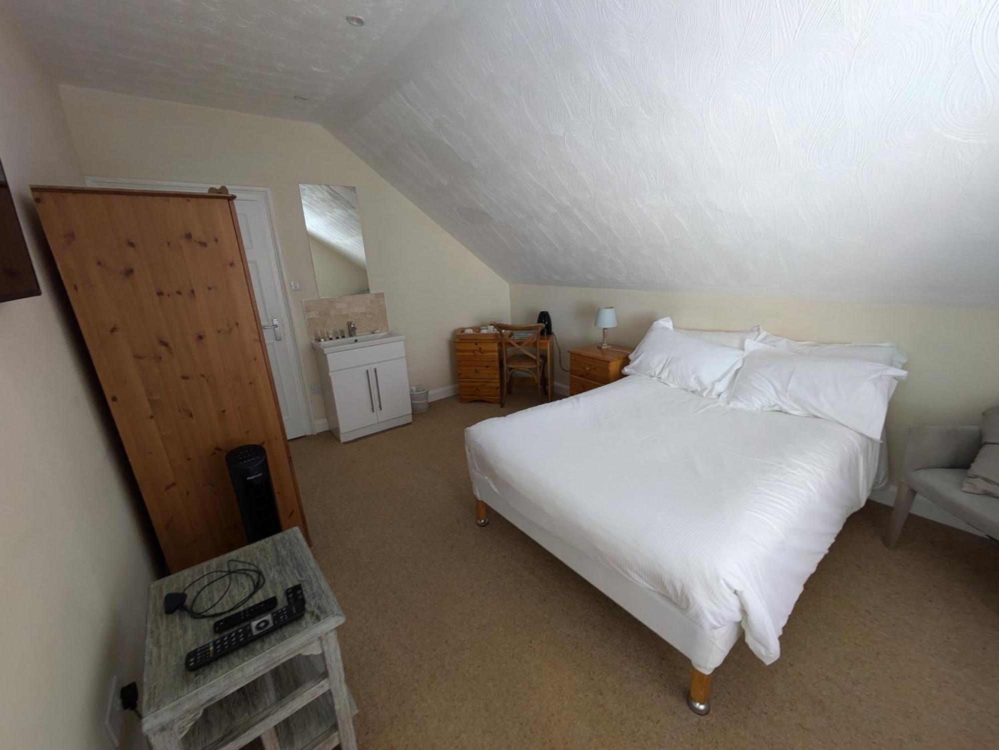 Buccleuch And Queensberry Arms Hotel Торнхилл Экстерьер фото