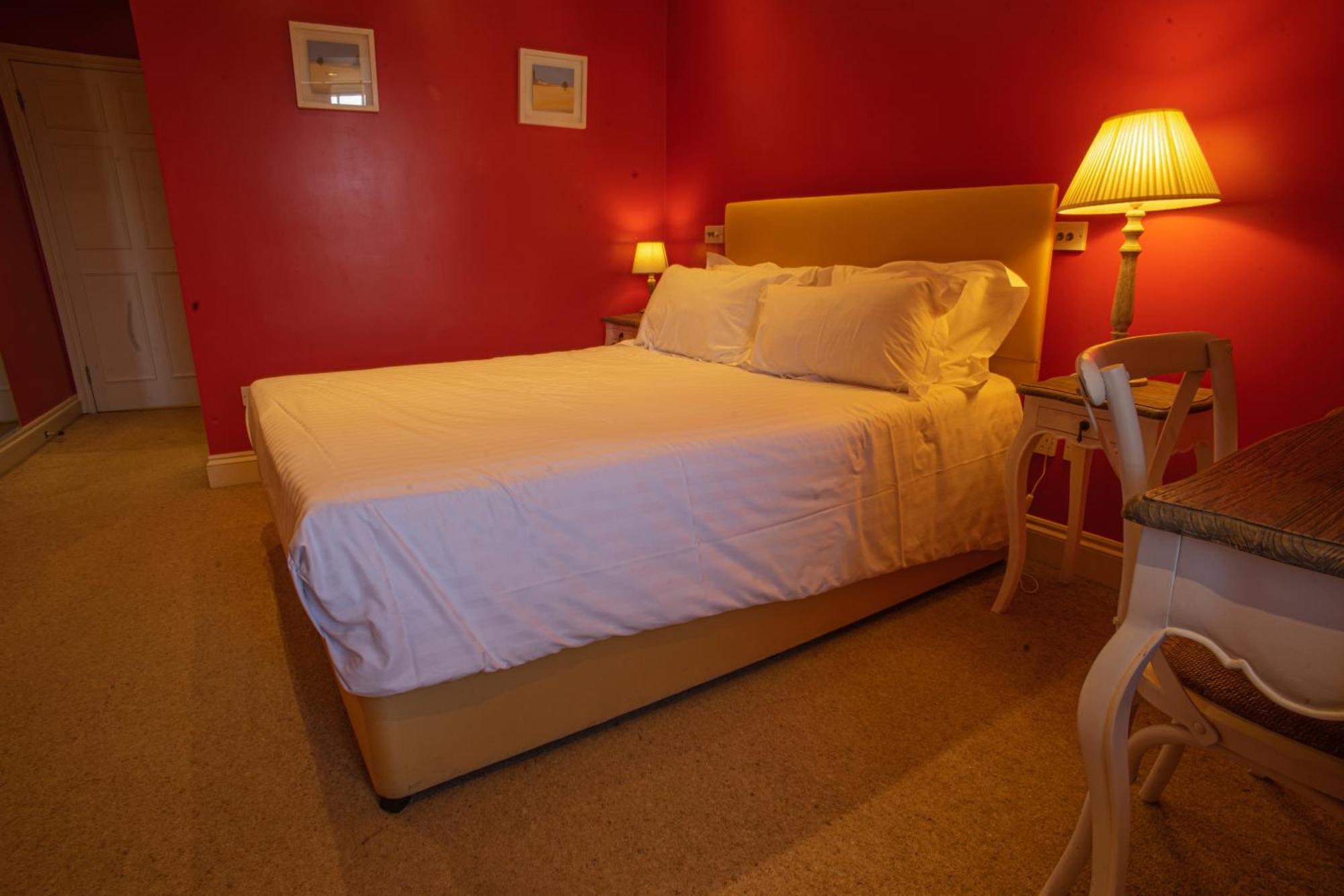 Buccleuch And Queensberry Arms Hotel Торнхилл Экстерьер фото