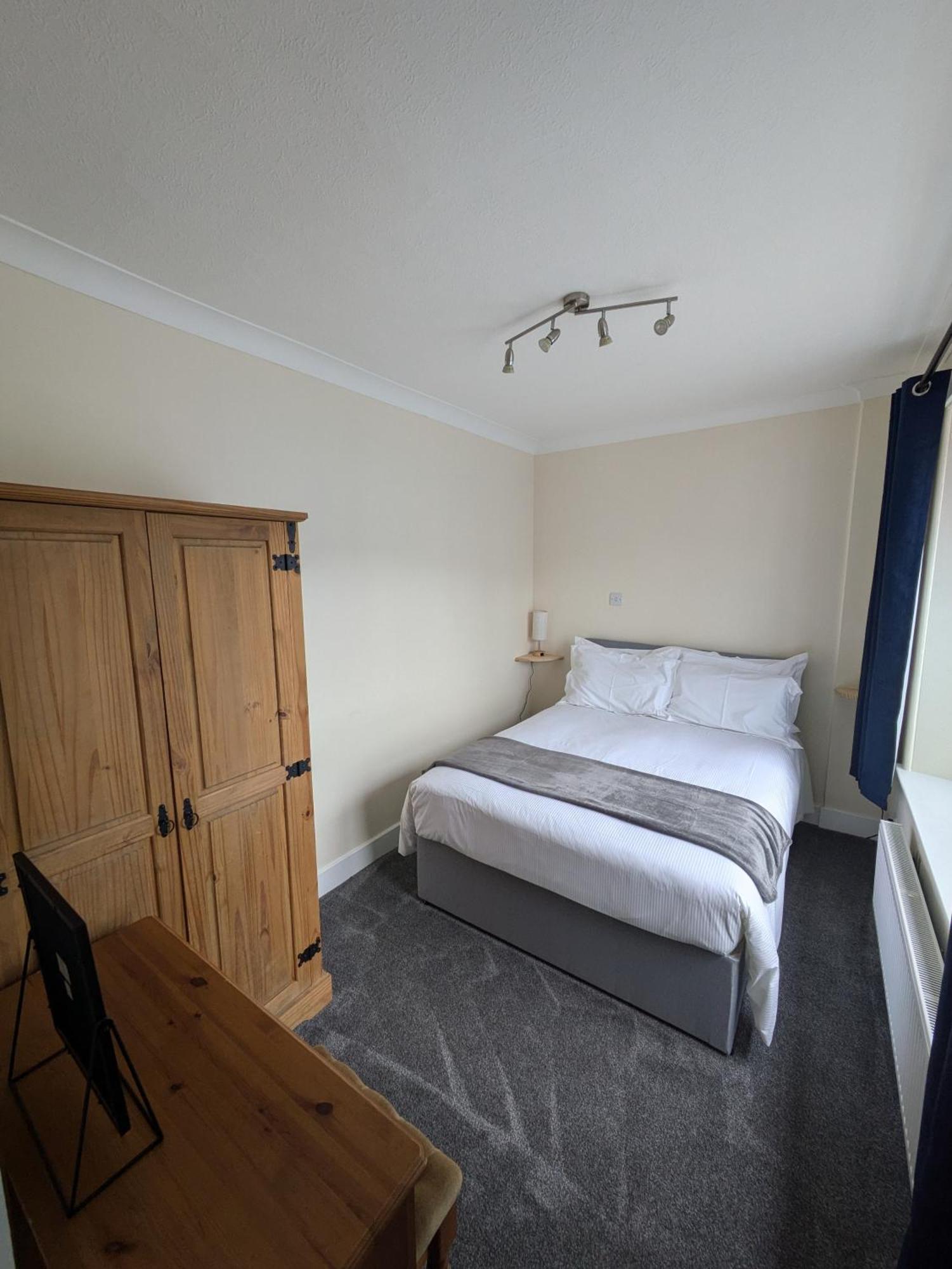 Buccleuch And Queensberry Arms Hotel Торнхилл Экстерьер фото