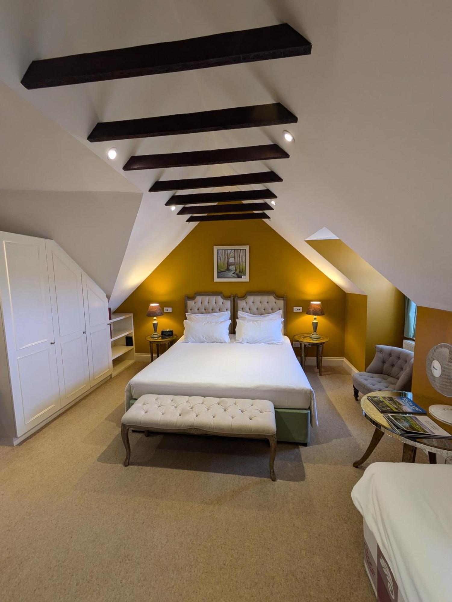 Buccleuch And Queensberry Arms Hotel Торнхилл Экстерьер фото